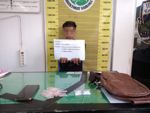 TDS (35) warga Pelepat Kabupaten Bungo diduga telah melakukan tindak pidana penyalahgunaan narkotika jenis shabu