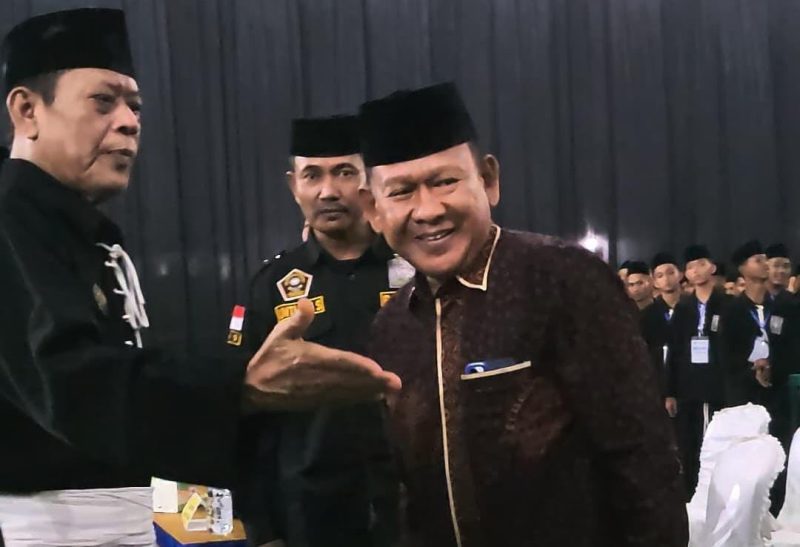 Wakil Bupati Merangin H. A. Khafidh menghadiri acara Pengesahan Warga Baru Persaudaraan Setia Hati Terate (PSHT) di Padepokan PSHT Merangin, Sungai Ulak, Kecamatan Nalo Tantan, Sabtu malam (12/7/2025).
