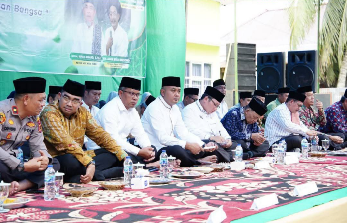 Bupati Tebo saat menghadiri peringatan Milad ke-50 MUI di Pondok Pesantren Darul Hikam, Kecamatan Rimbo Ulu, Minggu (3/8/2025), bersama jajaran pengurus MUI, tokoh agama, dan para santri.